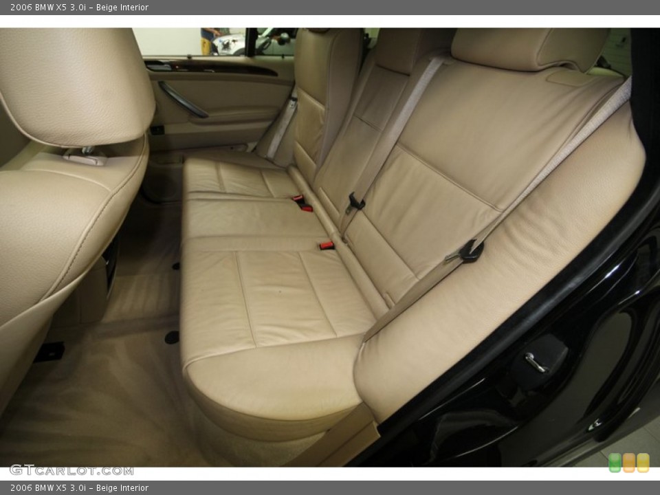 Beige Interior Rear Seat for the 2006 BMW X5 3.0i #76718134