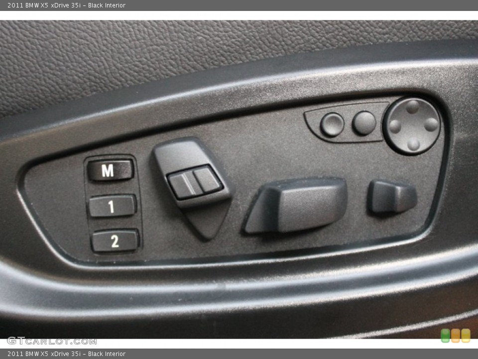 Black Interior Controls for the 2011 BMW X5 xDrive 35i #76727146