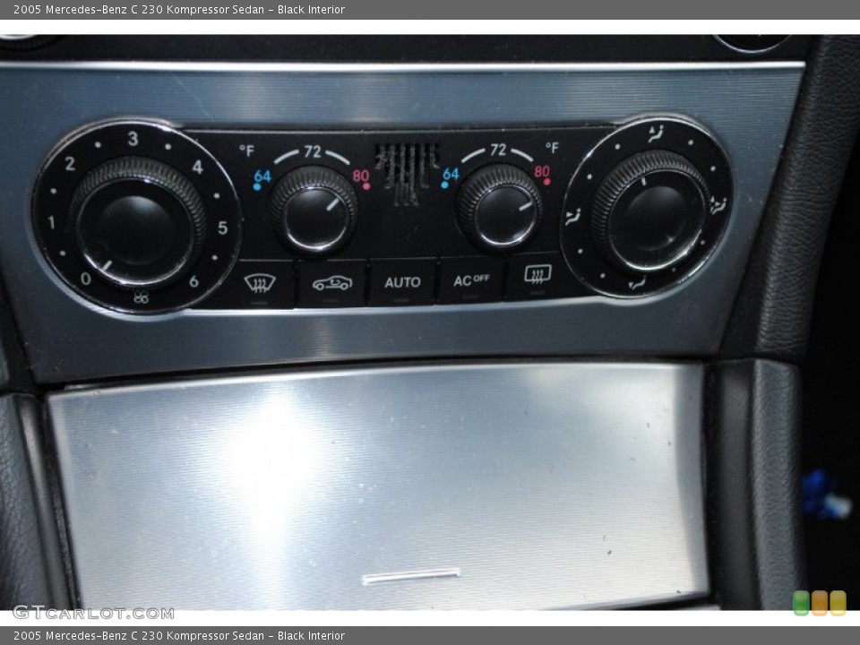 Black Interior Controls for the 2005 Mercedes-Benz C 230 Kompressor Sedan #76738001