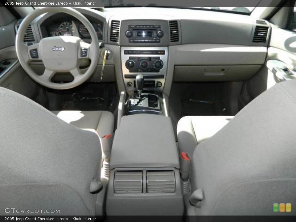 Khaki Interior Dashboard for the 2005 Jeep Grand Cherokee Laredo #76743531