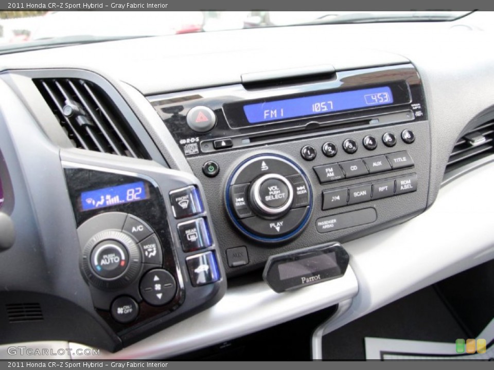 Gray Fabric Interior Controls for the 2011 Honda CR-Z Sport Hybrid #76744409