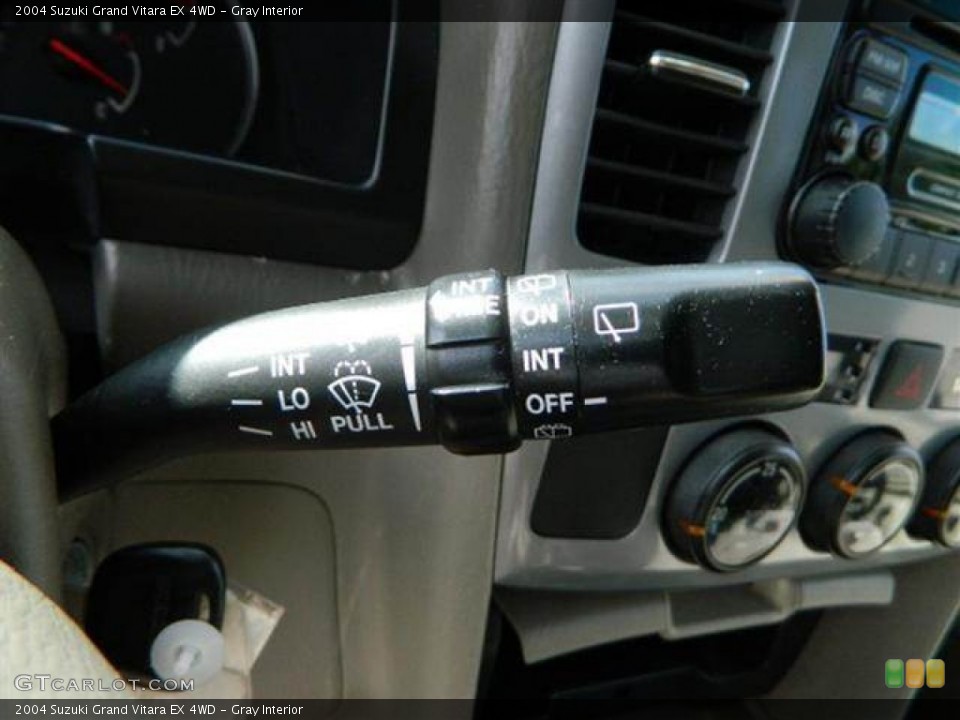 Gray Interior Controls for the 2004 Suzuki Grand Vitara EX 4WD #76748843