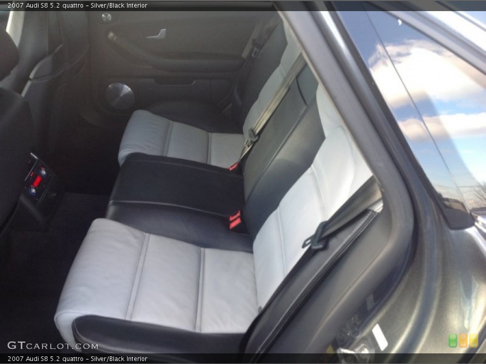 Silver/Black Interior Rear Seat for the 2007 Audi S8 5.2 quattro #76749770