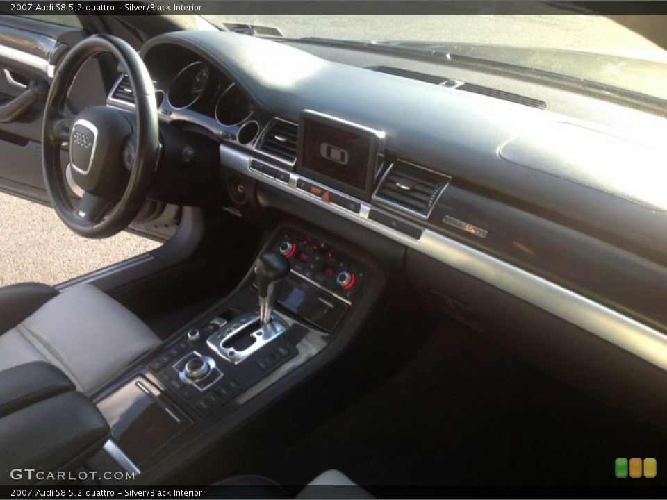Silver/Black Interior Dashboard for the 2007 Audi S8 5.2 quattro #76749995