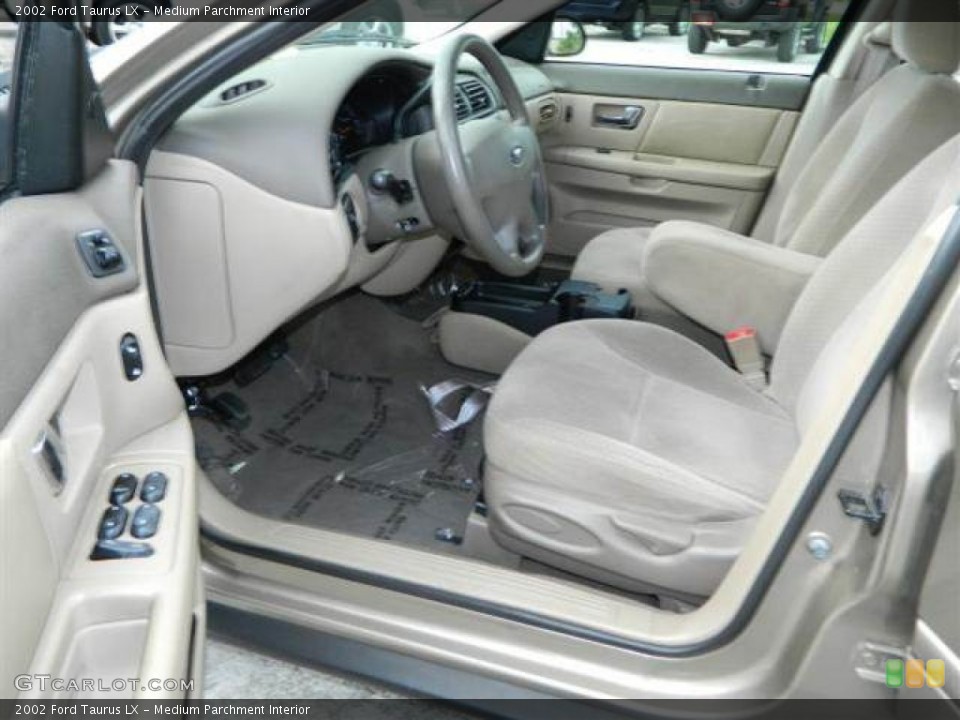 Medium Parchment Interior Photo for the 2002 Ford Taurus LX #76752632