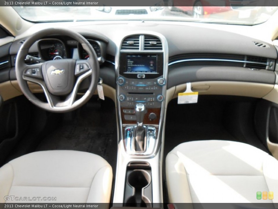 Cocoa/Light Neutral Interior Dashboard for the 2013 Chevrolet Malibu LT #76777622