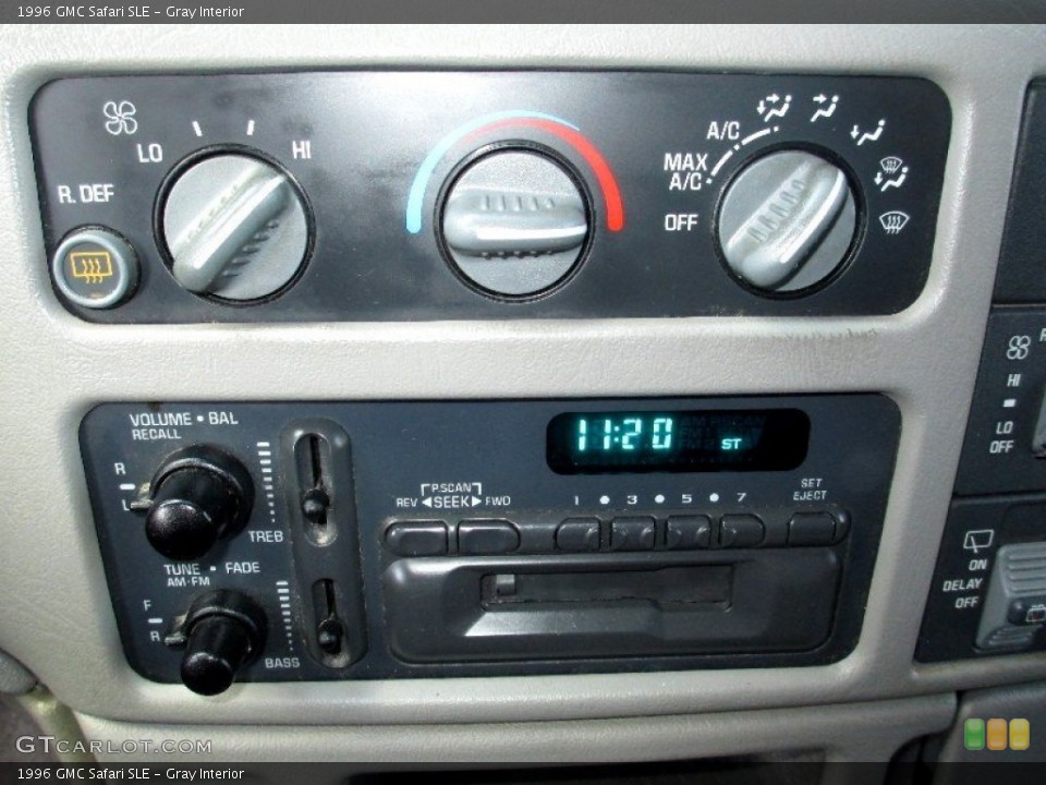 Gray Interior Controls for the 1996 GMC Safari SLE #76781915