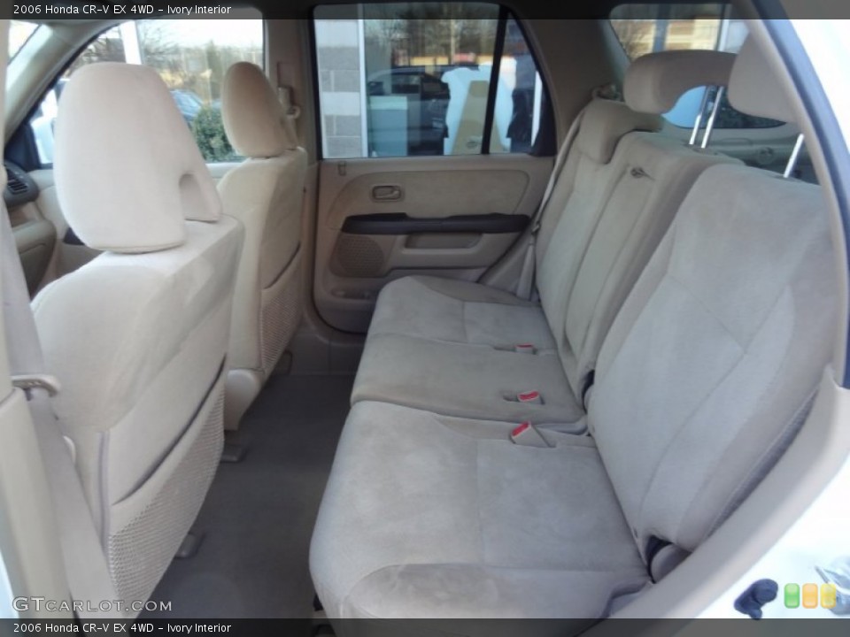 Ivory Interior Rear Seat for the 2006 Honda CR-V EX 4WD #76790199