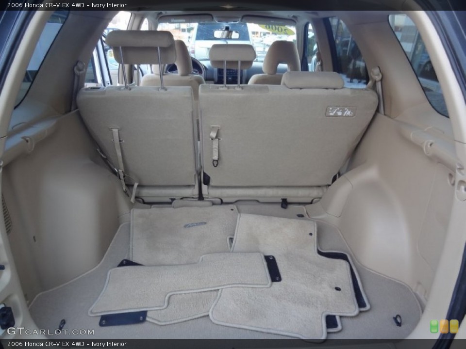 Ivory Interior Trunk for the 2006 Honda CR-V EX 4WD #76790258