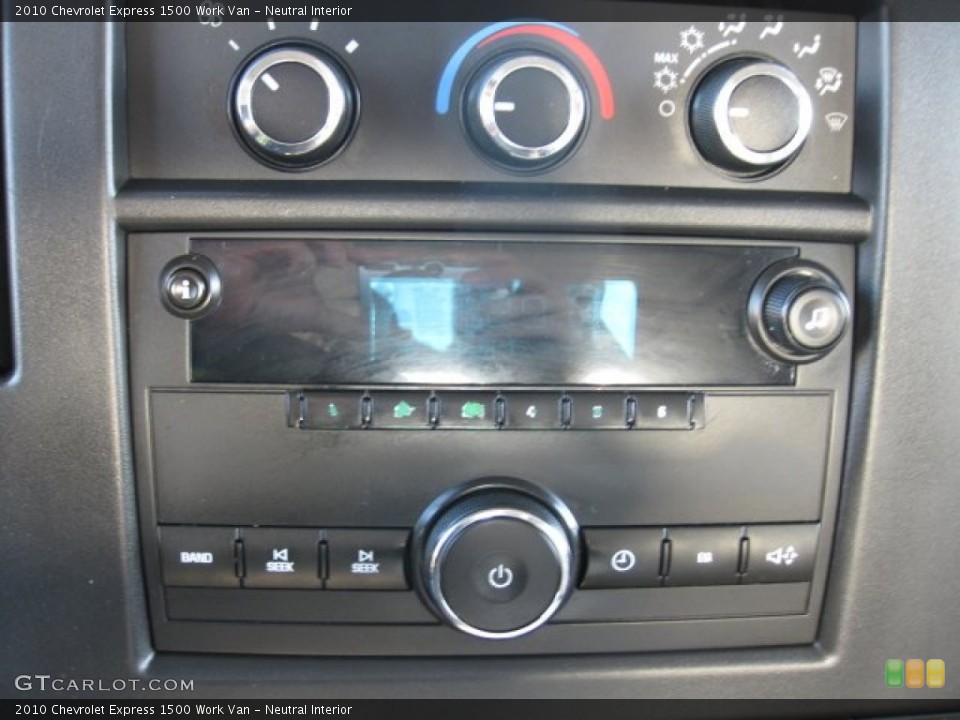 Neutral Interior Controls for the 2010 Chevrolet Express 1500 Work Van #76798724