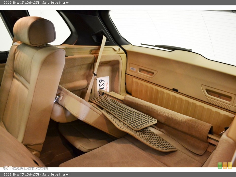 Sand Beige Interior Trunk for the 2012 BMW X5 xDrive35i #76799231