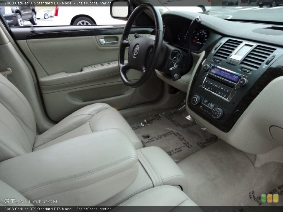 Shale/Cocoa Interior Photo for the 2008 Cadillac DTS  #76806522
