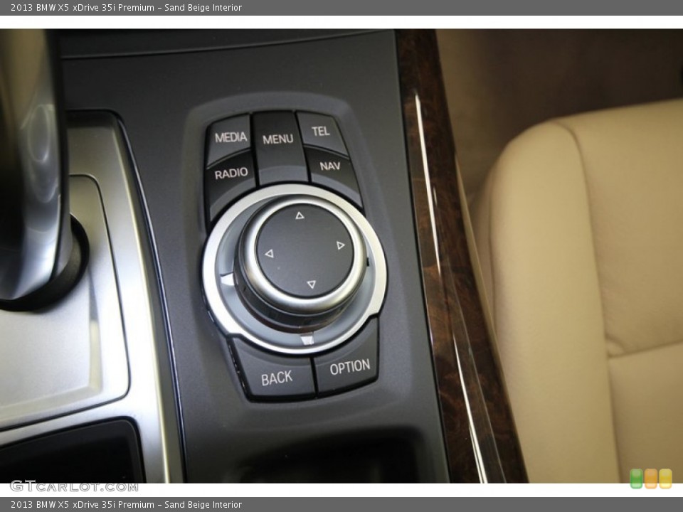 Sand Beige Interior Controls for the 2013 BMW X5 xDrive 35i Premium #76807077