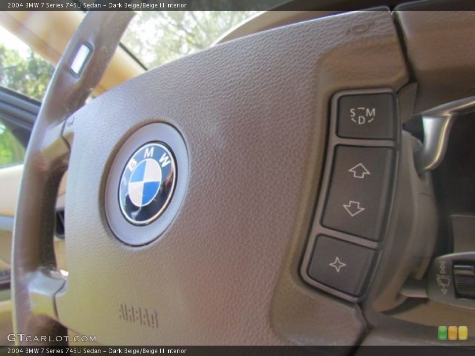 Dark Beige/Beige III Interior Controls for the 2004 BMW 7 Series 745Li Sedan #76808741