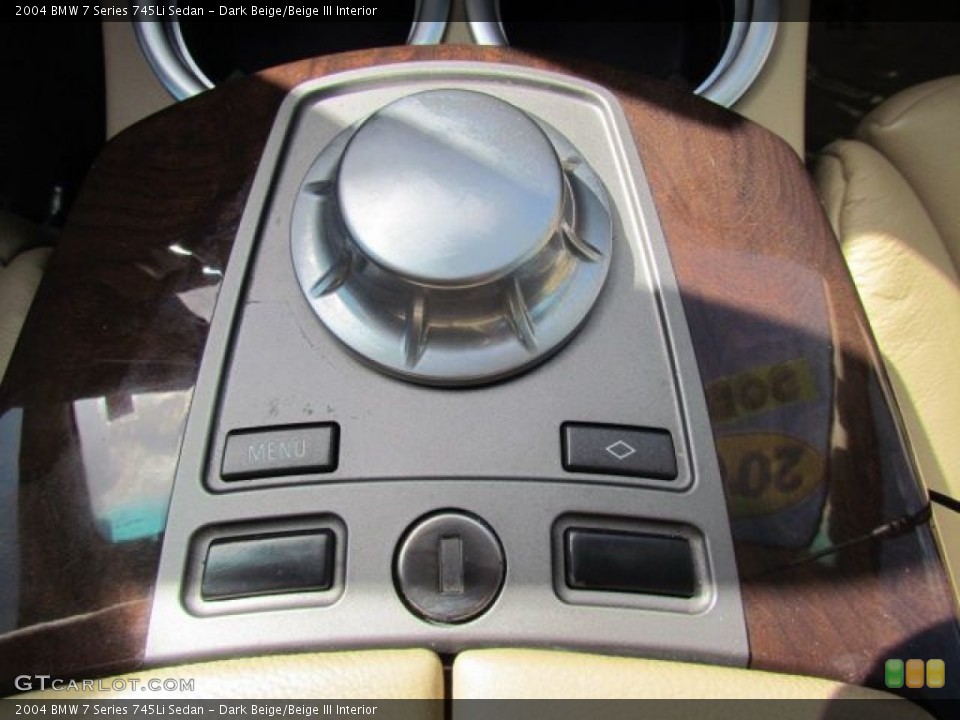 Dark Beige/Beige III Interior Controls for the 2004 BMW 7 Series 745Li Sedan #76808808