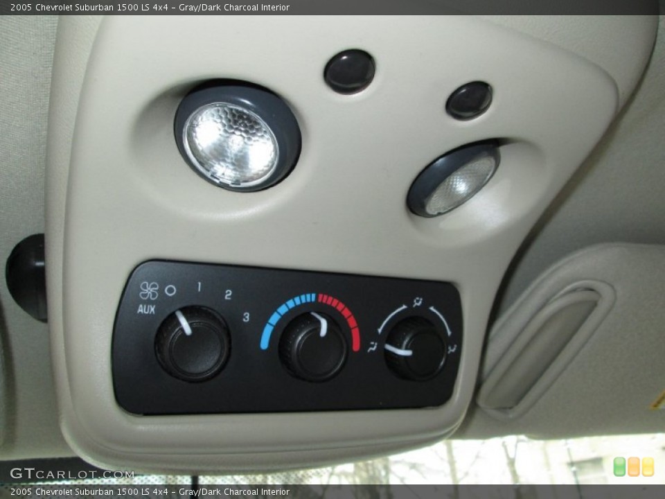 Gray/Dark Charcoal Interior Controls for the 2005 Chevrolet Suburban 1500 LS 4x4 #76809171