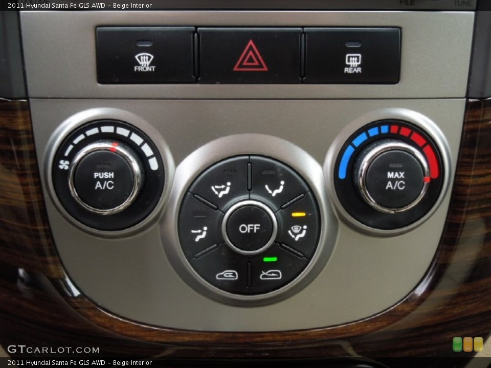 Beige Interior Controls for the 2011 Hyundai Santa Fe GLS AWD #76810110