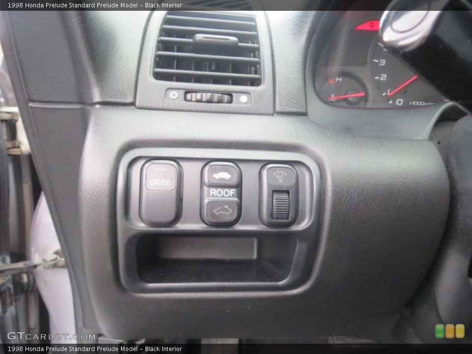Black Interior Controls for the 1998 Honda Prelude  #76813731