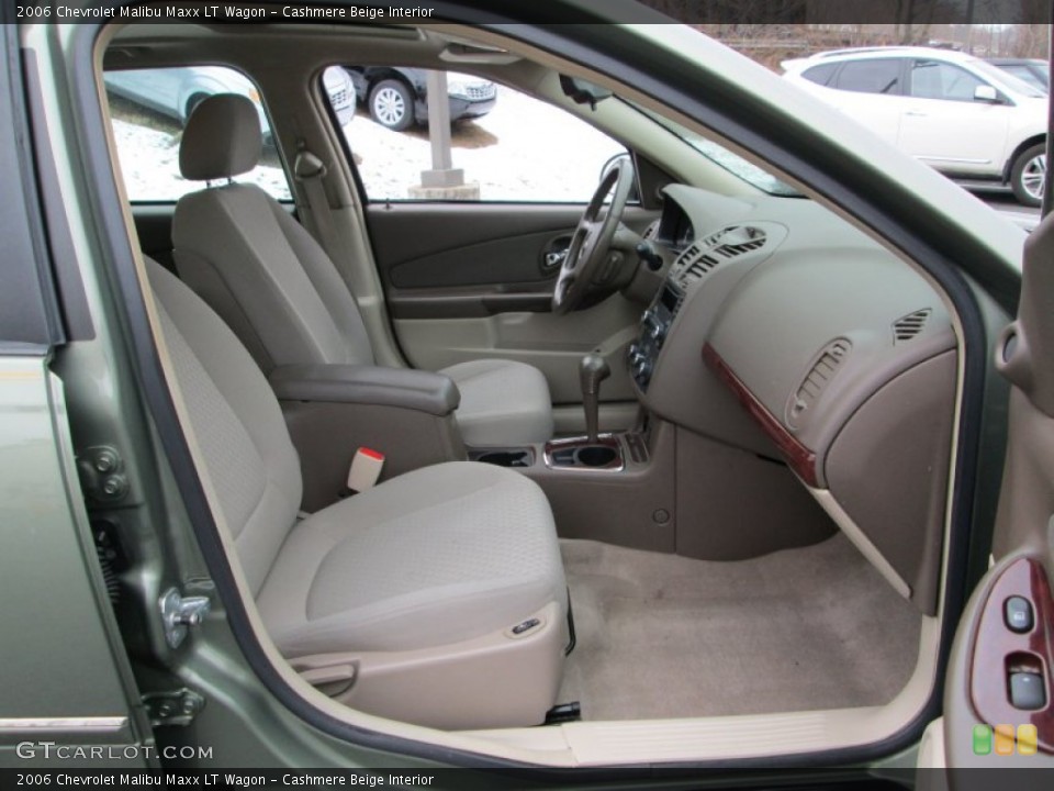 Cashmere Beige Interior Photo for the 2006 Chevrolet Malibu Maxx LT Wagon #76820160