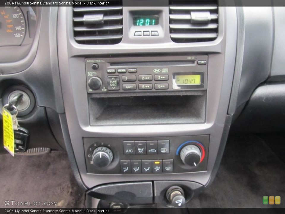Black Interior Controls for the 2004 Hyundai Sonata  #76825266