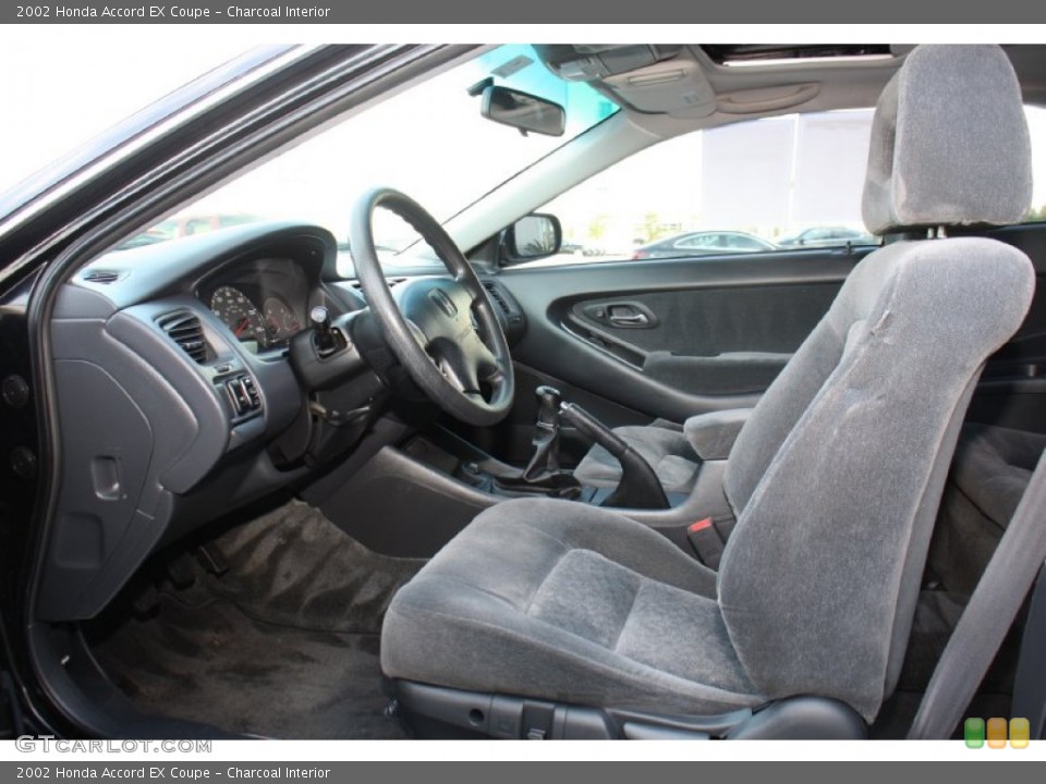 Charcoal Interior Photo for the 2002 Honda Accord EX Coupe #76833412