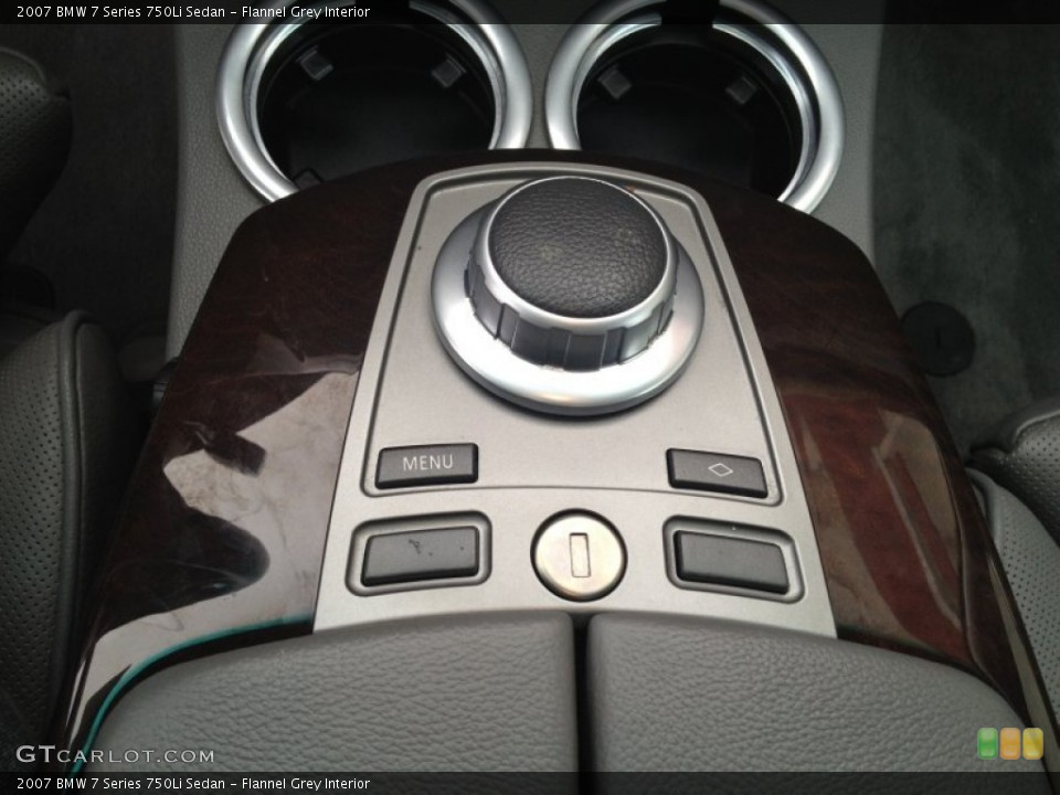 Flannel Grey Interior Controls for the 2007 BMW 7 Series 750Li Sedan #76839567