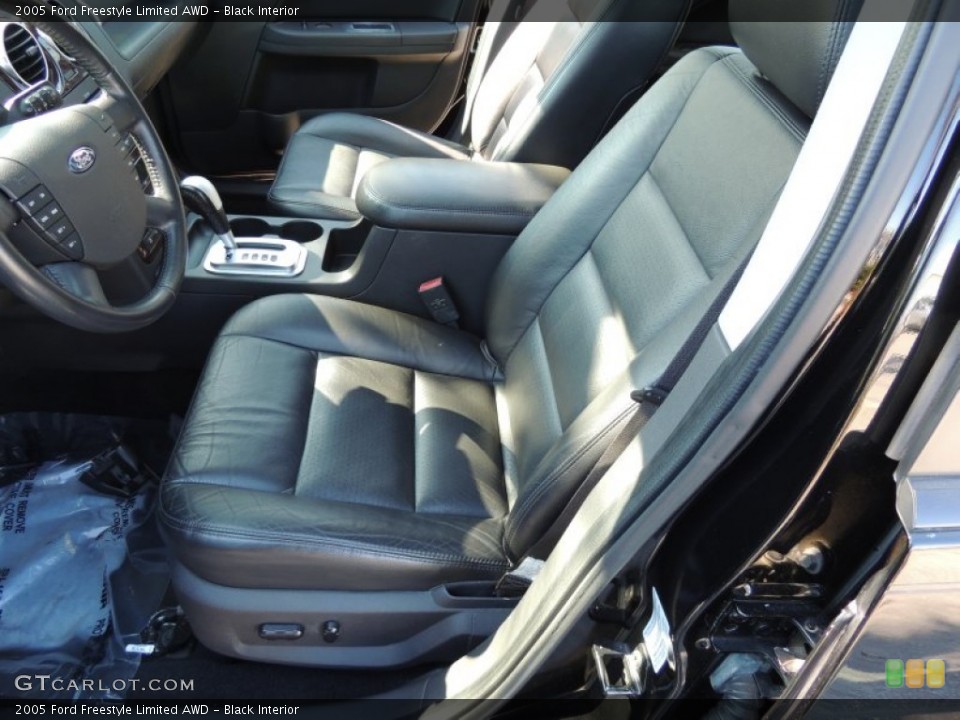 Black Interior Front Seat for the 2005 Ford Freestyle Limited AWD #76842399