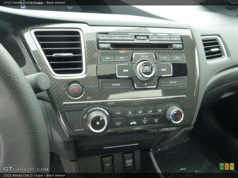 Black Interior Controls for the 2013 Honda Civic Si Coupe #76848357