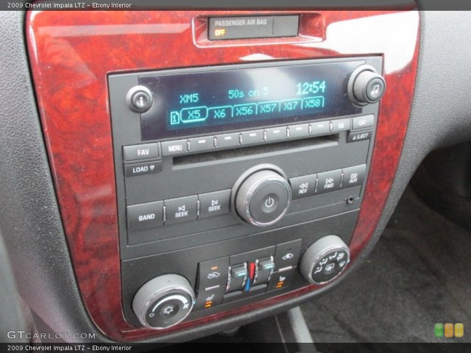 Ebony Interior Controls for the 2009 Chevrolet Impala LTZ #76854894