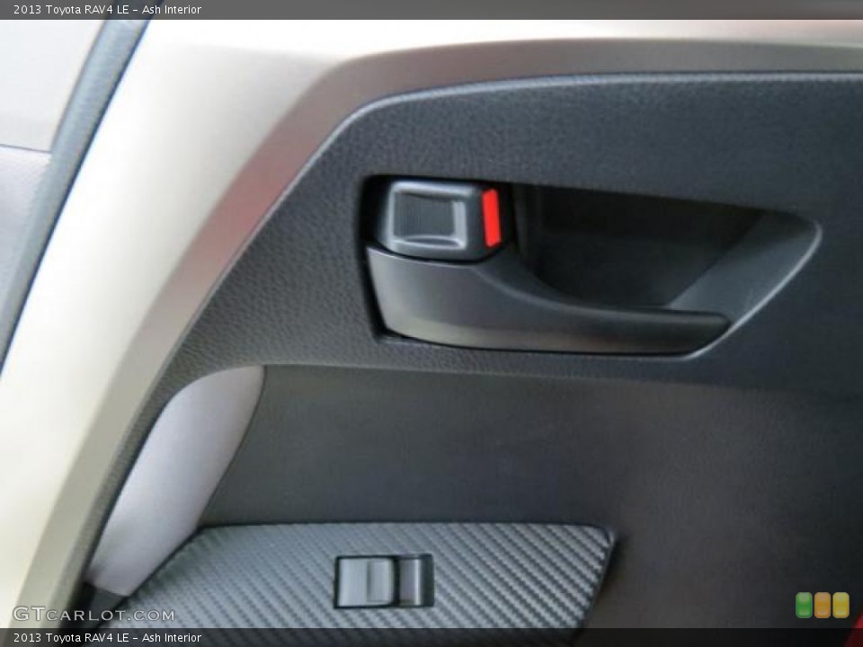 Ash Interior Controls for the 2013 Toyota RAV4 LE #76855123