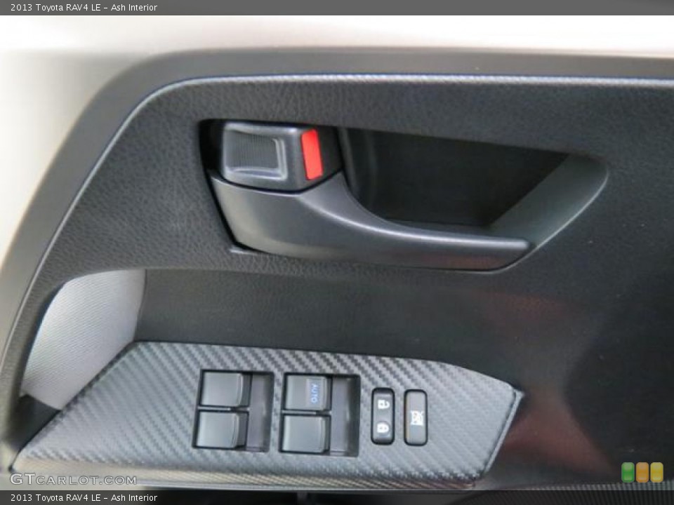 Ash Interior Controls for the 2013 Toyota RAV4 LE #76855168