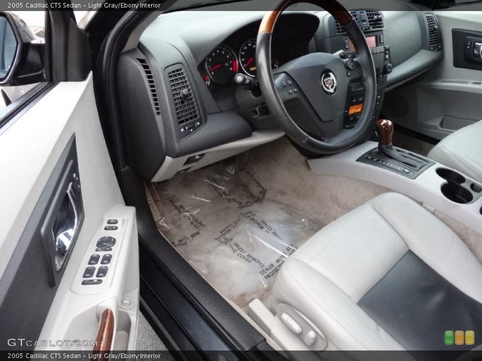 Light Gray/Ebony Interior Photo for the 2005 Cadillac CTS Sedan #76857105