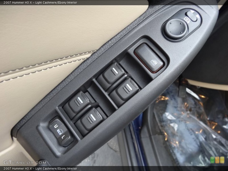 Light Cashmere/Ebony Interior Controls for the 2007 Hummer H3 X #76858818