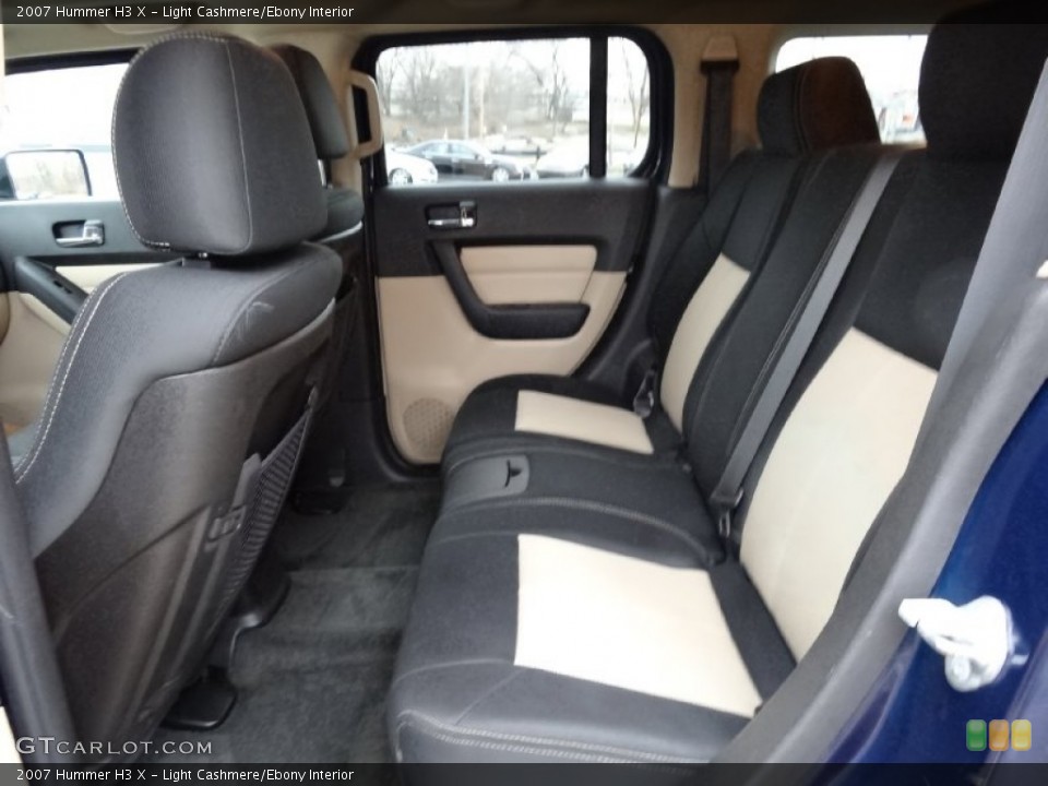 Light Cashmere/Ebony Interior Rear Seat for the 2007 Hummer H3 X #76858937