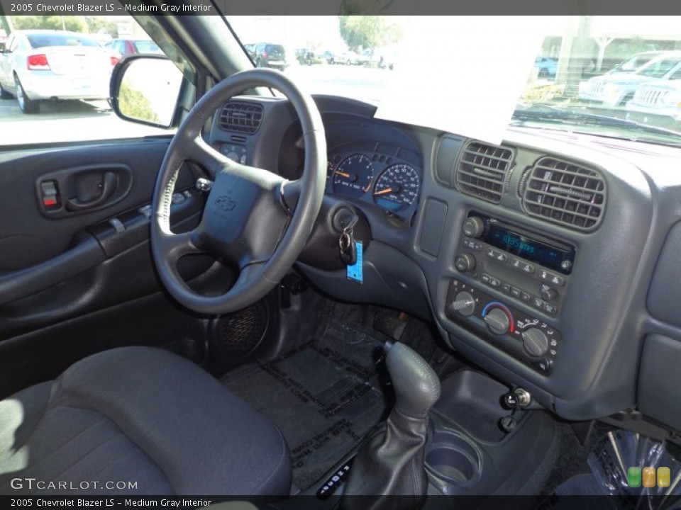 Medium Gray Interior Dashboard for the 2005 Chevrolet Blazer LS #76860219
