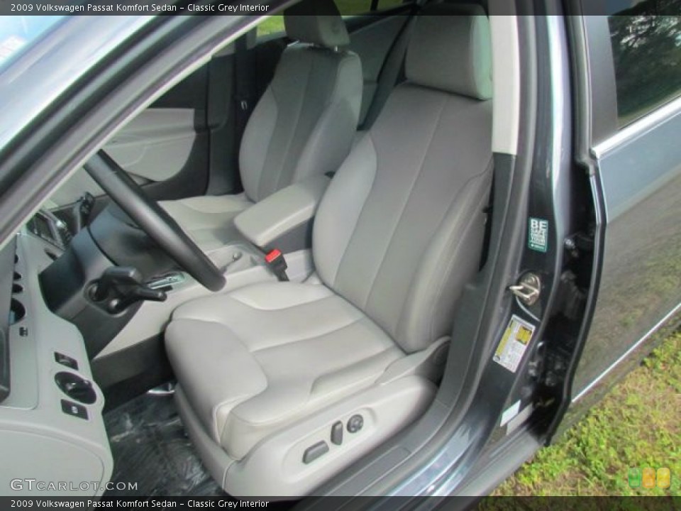 Classic Grey Interior Photo for the 2009 Volkswagen Passat Komfort Sedan #76862334
