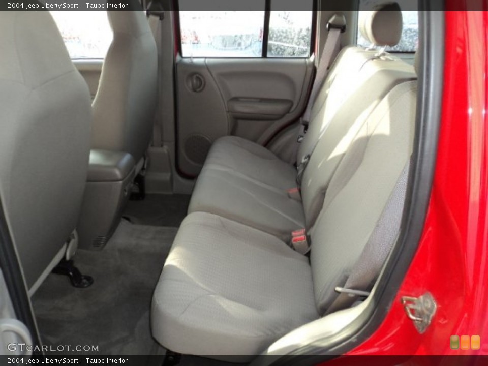 Taupe 2004 Jeep Liberty Interiors