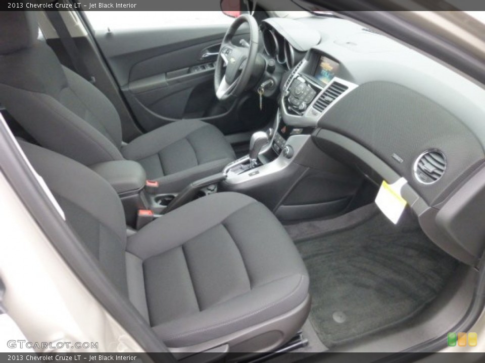 Jet Black Interior Photo for the 2013 Chevrolet Cruze LT #76866921