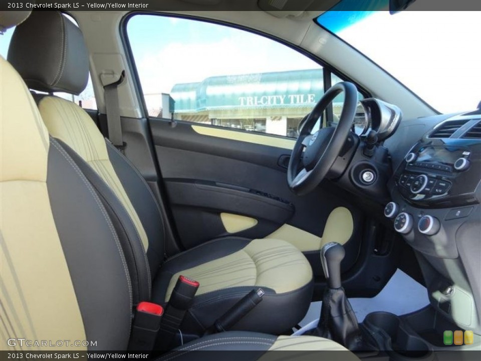 Yellow/Yellow Interior Photo for the 2013 Chevrolet Spark LS #76868973