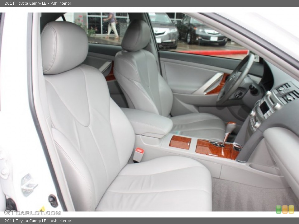 Ash Interior Photo for the 2011 Toyota Camry LE #76870074