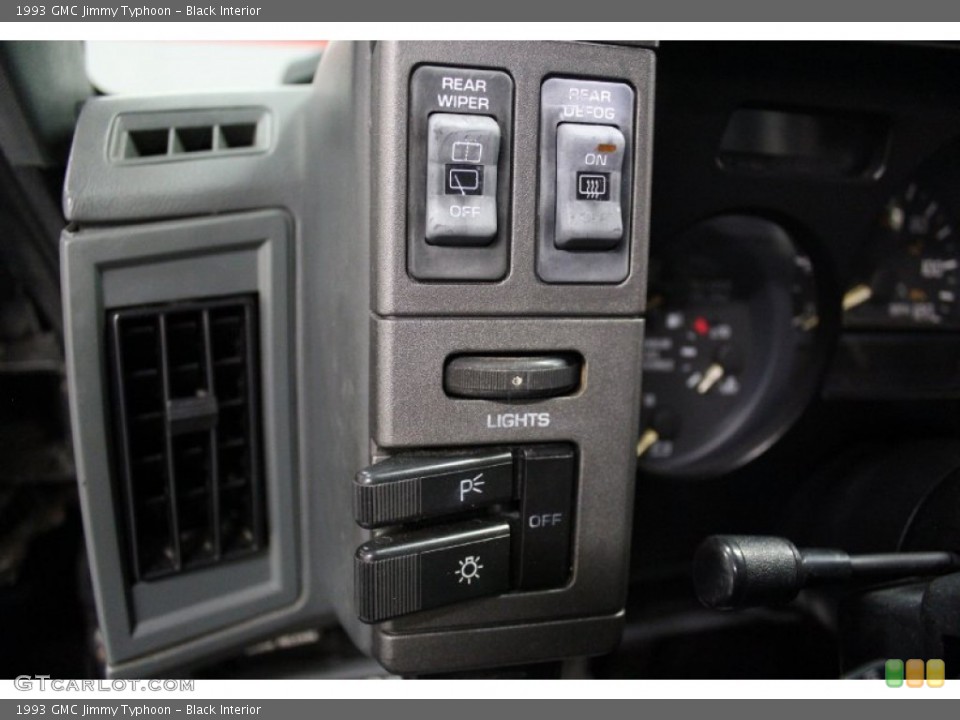 Black Interior Controls for the 1993 GMC Jimmy Typhoon #76877508