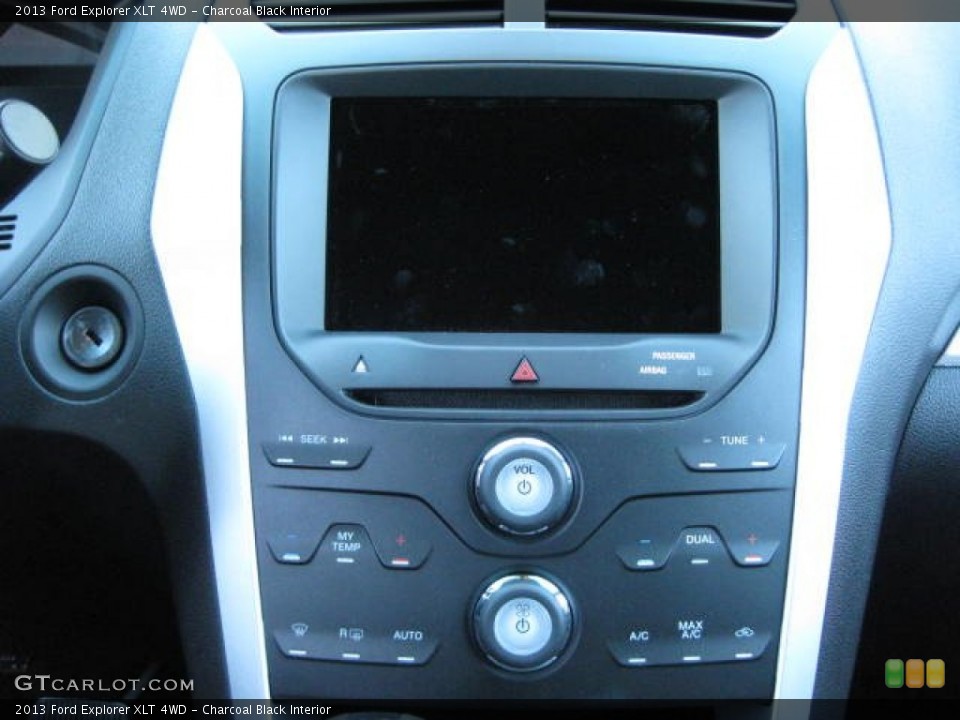 Charcoal Black Interior Controls for the 2013 Ford Explorer XLT 4WD #76878543