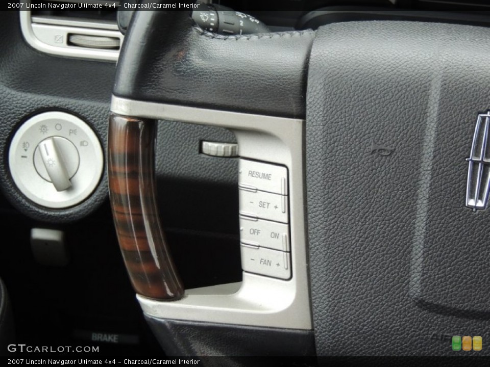 Charcoal/Caramel Interior Controls for the 2007 Lincoln Navigator Ultimate 4x4 #76890342