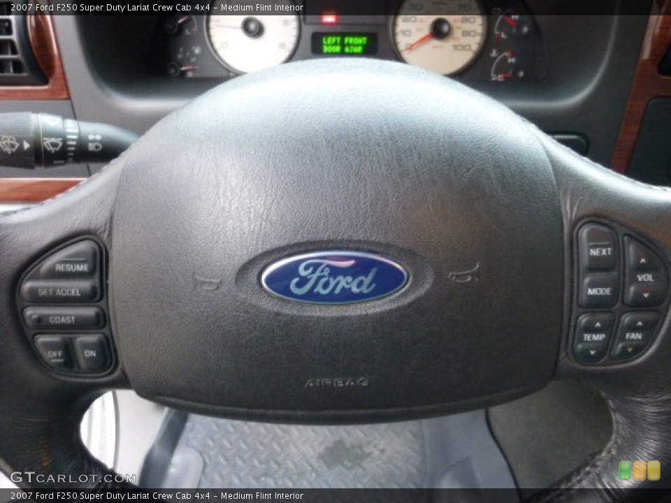 Medium Flint Interior Controls for the 2007 Ford F250 Super Duty Lariat Crew Cab 4x4 #76890711
