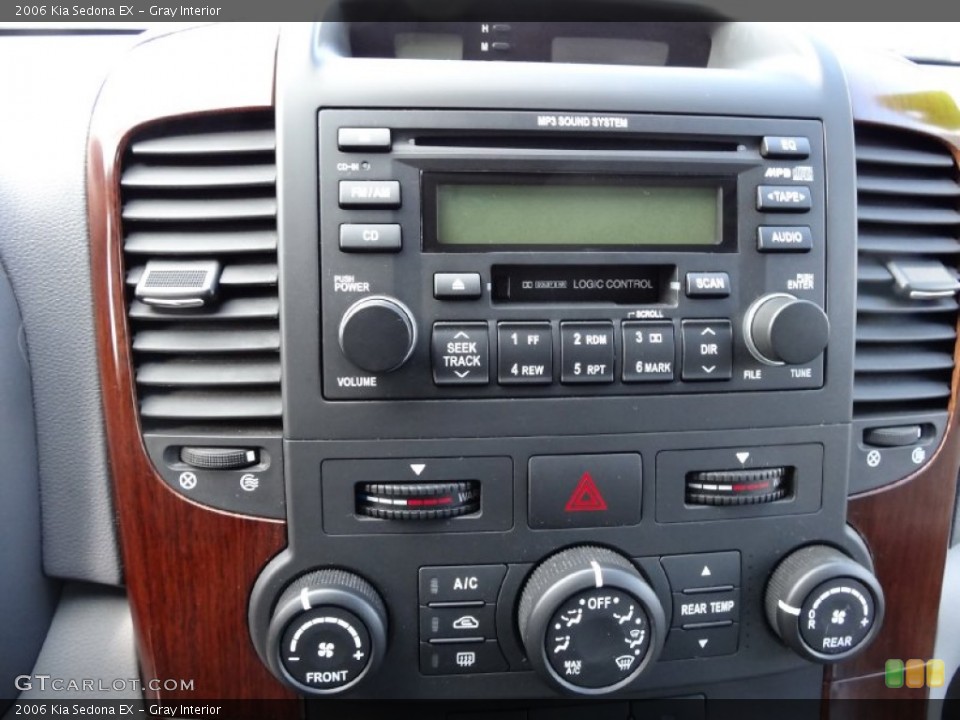 Gray Interior Controls for the 2006 Kia Sedona EX #76891153