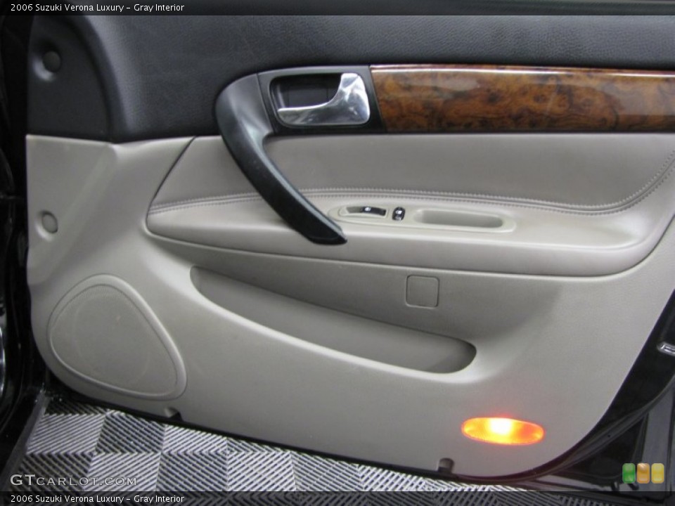 Gray Interior Door Panel for the 2006 Suzuki Verona Luxury #76892373
