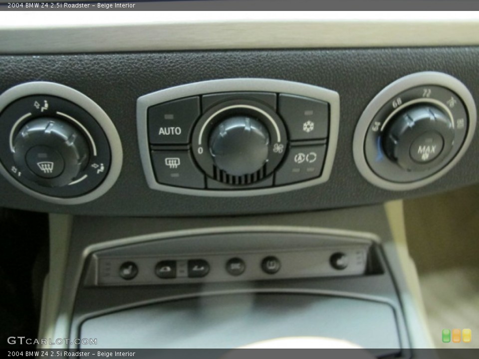 Beige Interior Controls for the 2004 BMW Z4 2.5i Roadster #76898154