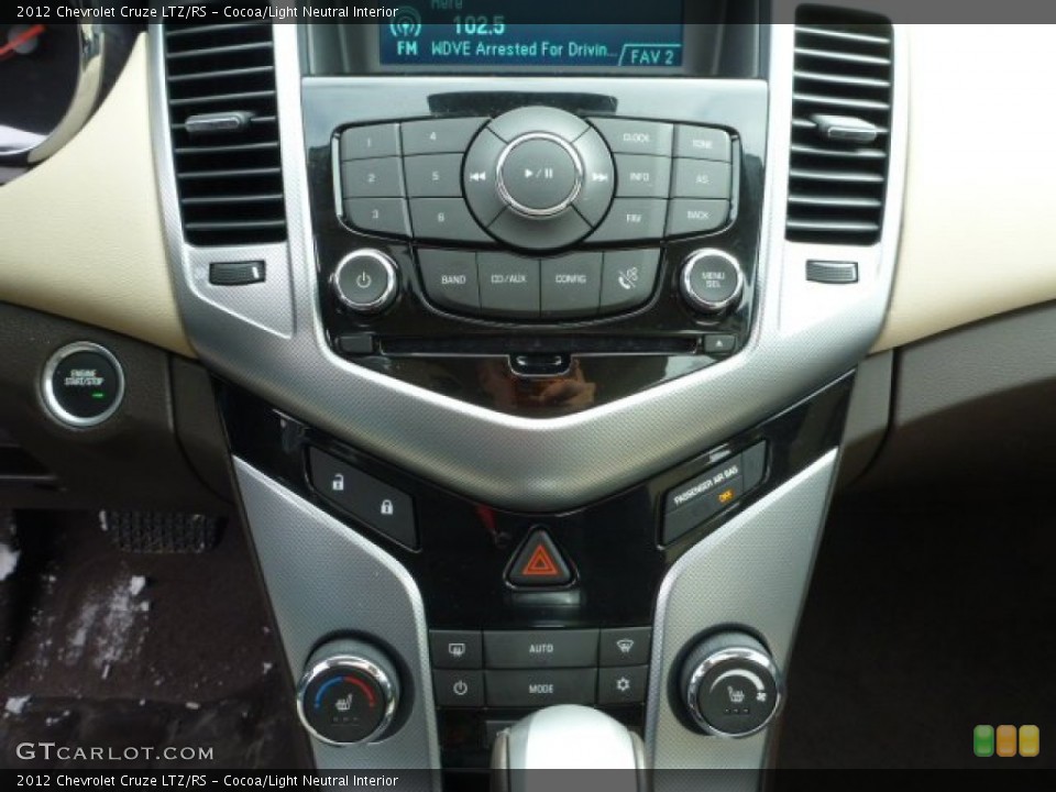 Cocoa/Light Neutral Interior Controls for the 2012 Chevrolet Cruze LTZ/RS #76900758