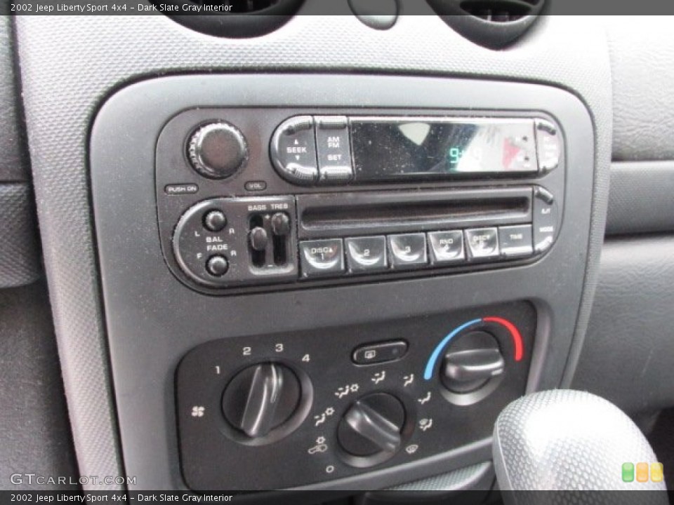 Dark Slate Gray Interior Controls for the 2002 Jeep Liberty Sport 4x4 #76907210
