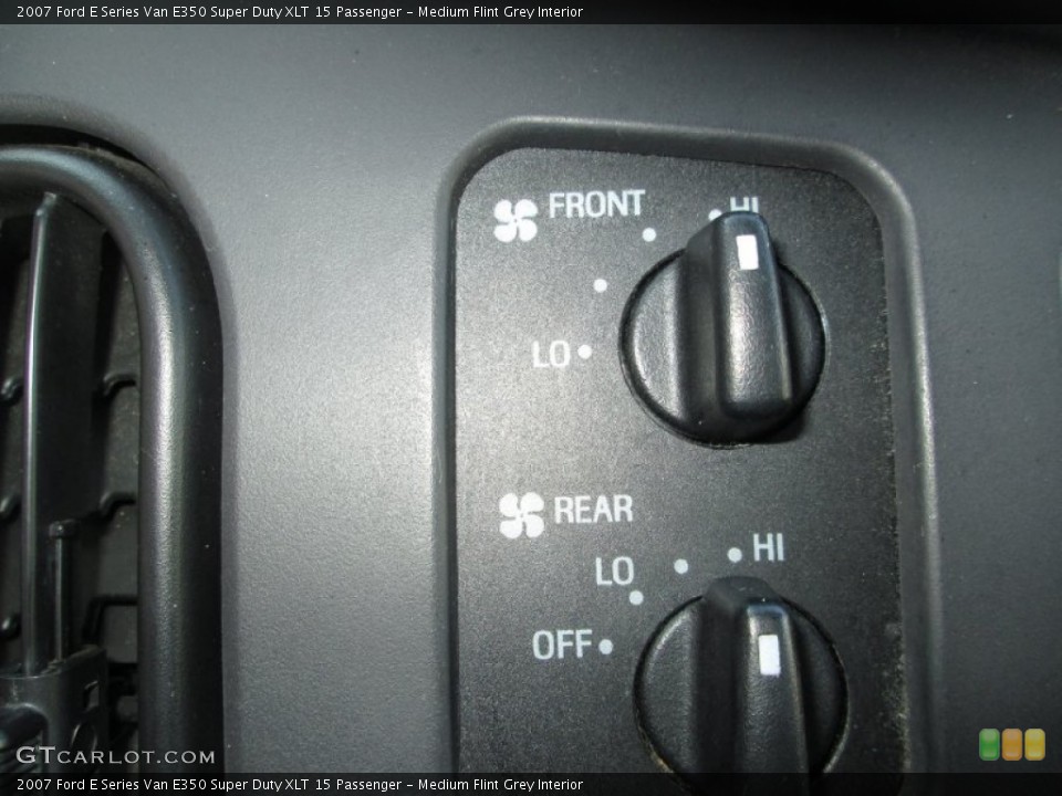 Medium Flint Grey Interior Controls for the 2007 Ford E Series Van E350 Super Duty XLT 15 Passenger #76913153